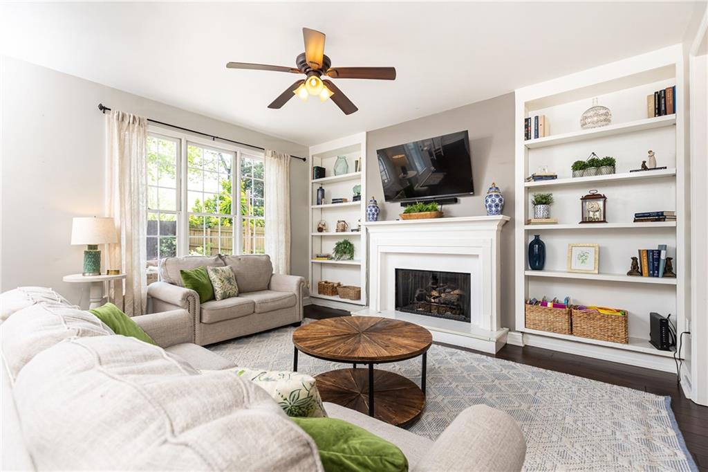 11140 Brookhollow Trail