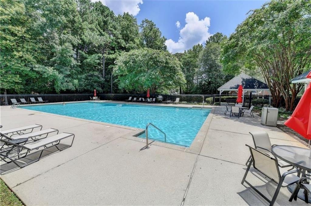 11140 Brookhollow Trail