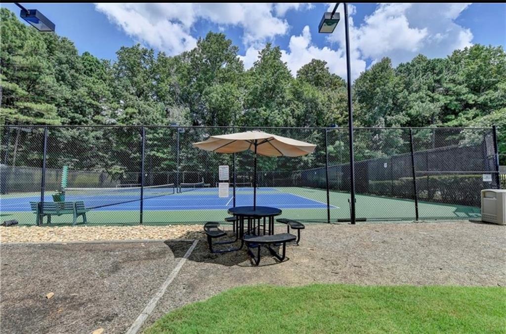 11140 Brookhollow Trail