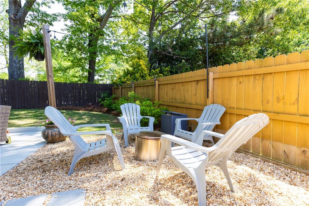 11140 Brookhollow Trail