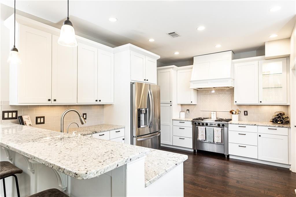 11140 Brookhollow Trail