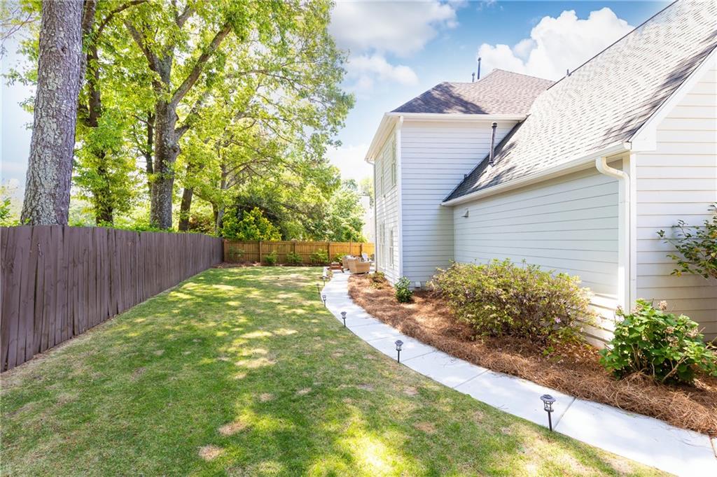 11140 Brookhollow Trail
