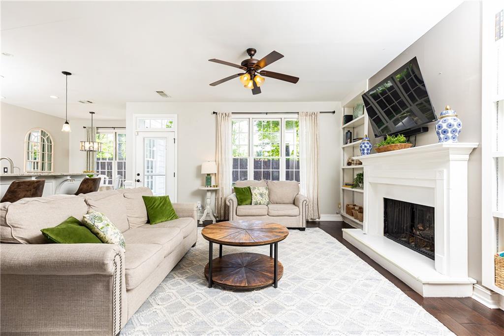 11140 Brookhollow Trail