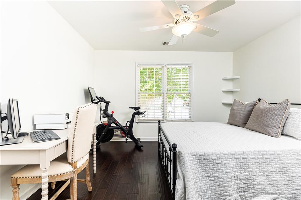 11140 Brookhollow Trail