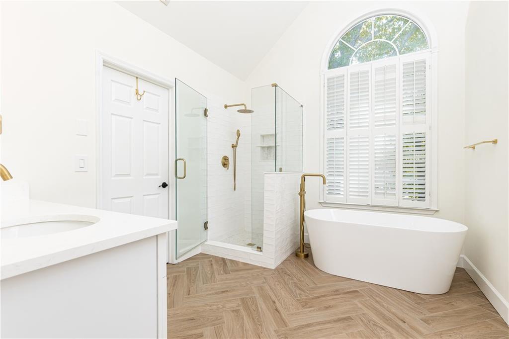 11140 Brookhollow Trail