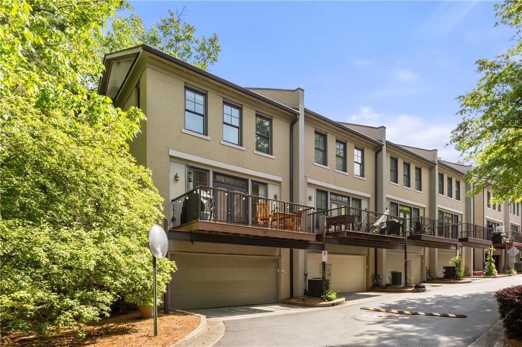 217 Knob Hills Circle