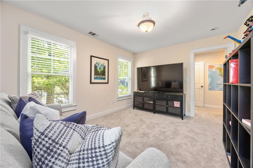 217 Knob Hills Circle