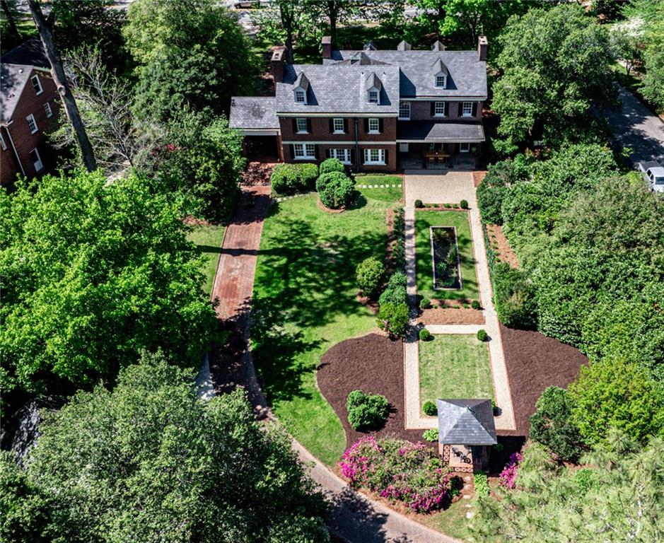 2121 Ponce de Leon Avenue NE