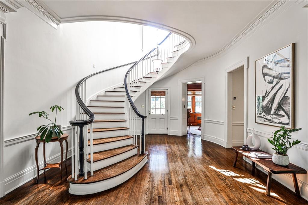 2121 Ponce de Leon Avenue NE