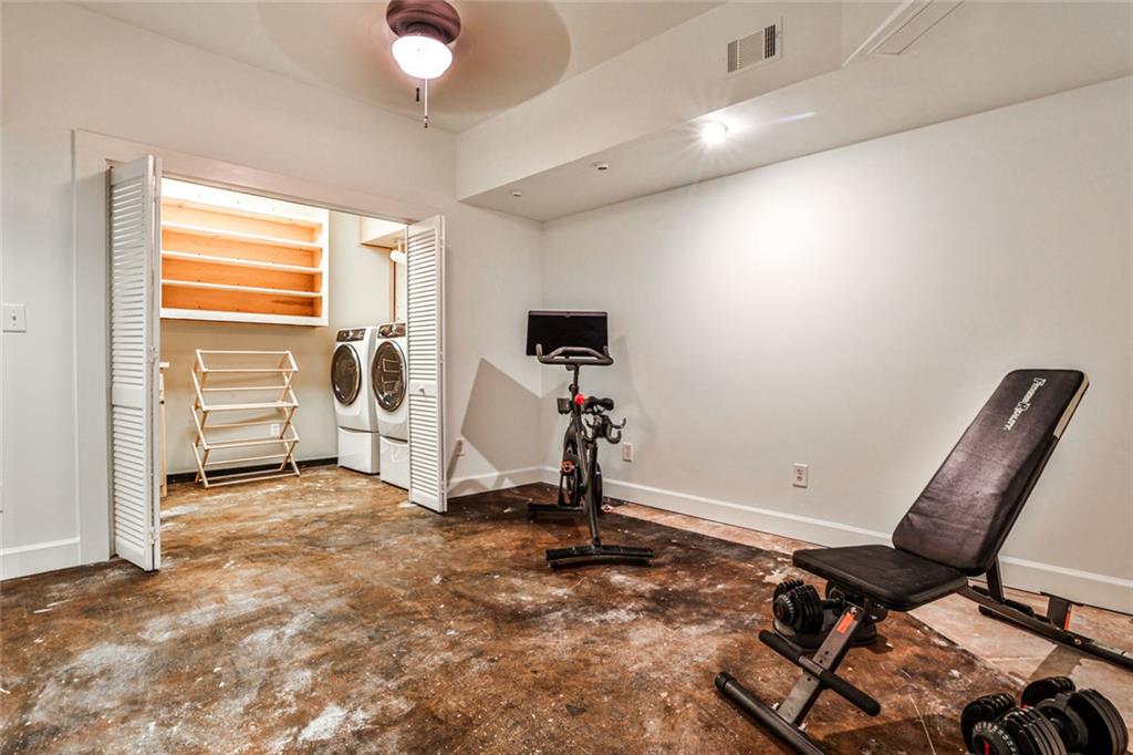 2121 Ponce de Leon Avenue NE