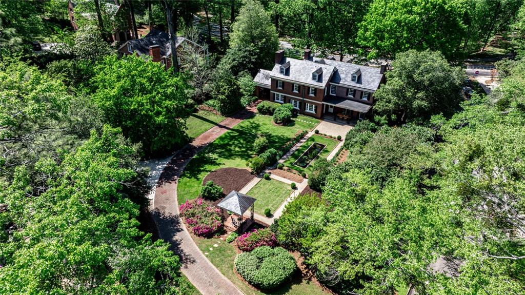 2121 Ponce de Leon Avenue NE