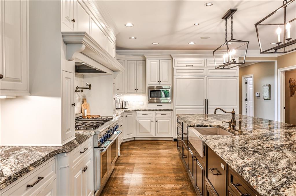 1114 Waterford Green Point