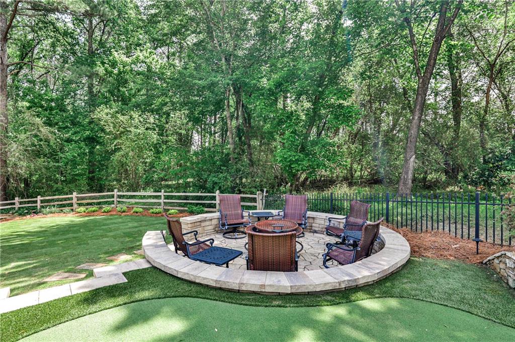 1114 Waterford Green Point