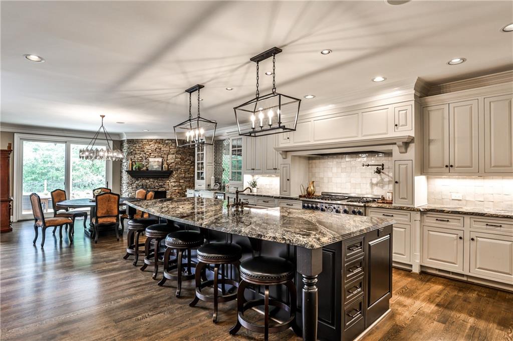 1114 Waterford Green Point