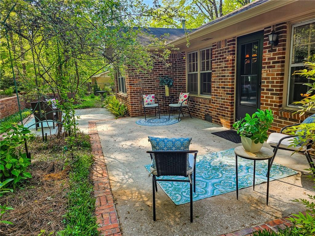 2735 Shetland Drive