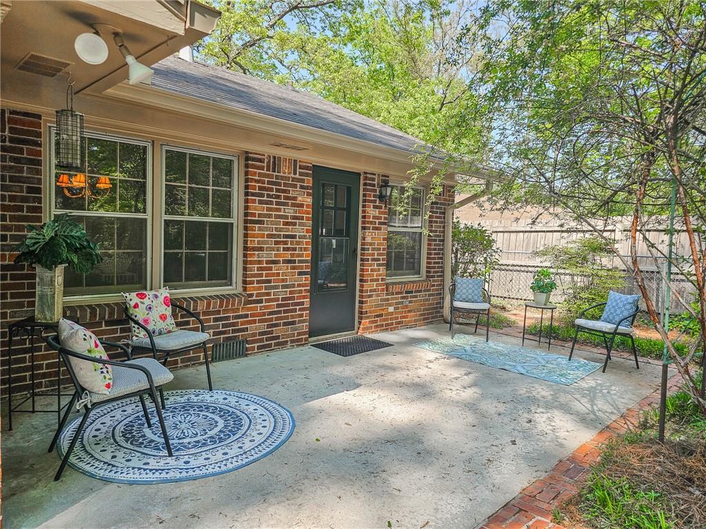 2735 Shetland Drive