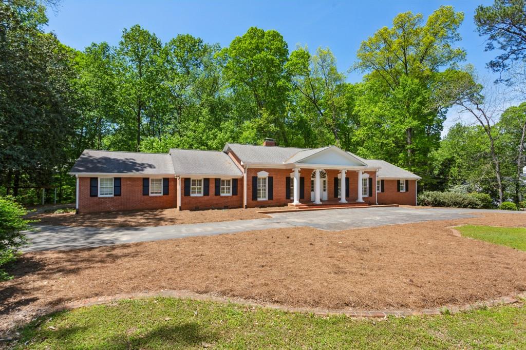 3672 Haddon Hall Road