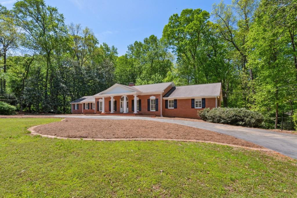 3672 Haddon Hall Road