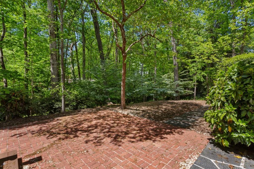 3672 Haddon Hall Road