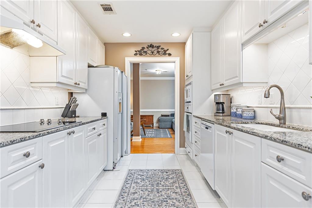 211 Colonial Homes Drive NW Unit 2508
