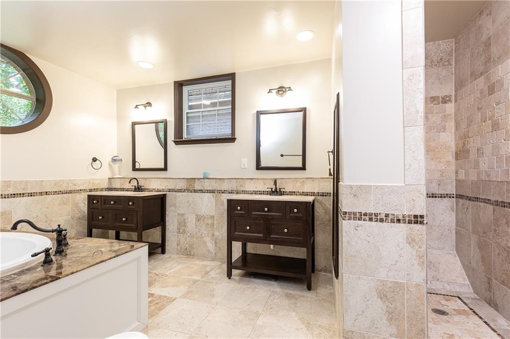 3884 Vic Ar Court