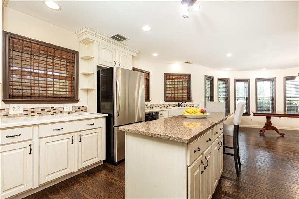 3884 Vic Ar Court