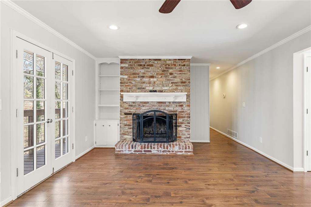 2488 Fontainebleau Drive