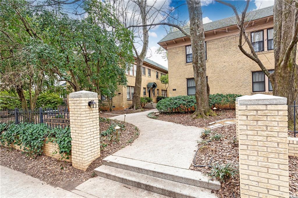 1125 Briarcliff Place NE Unit 14