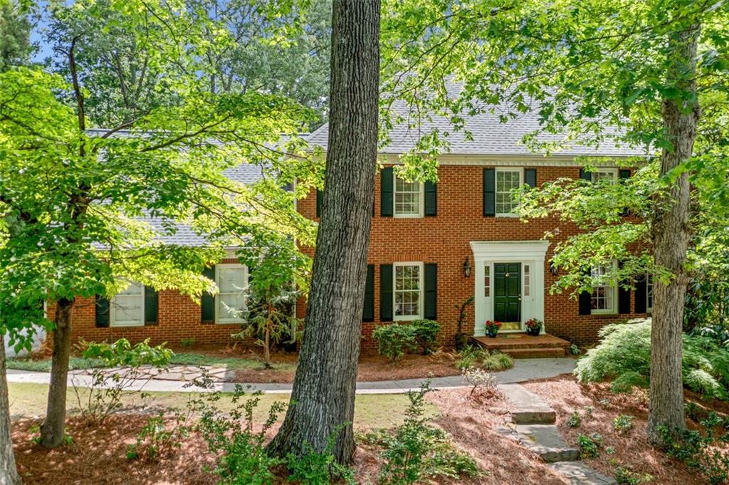 2144 Lamplight Drive