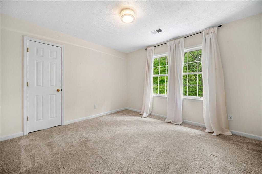 2144 Lamplight Drive