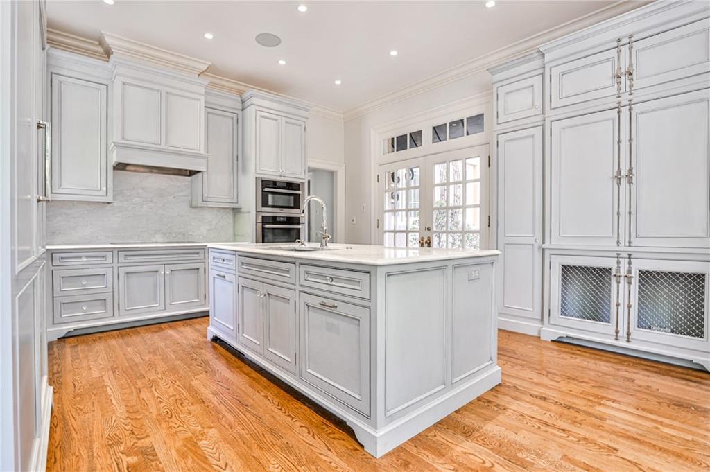 15 Cherokee Road NW