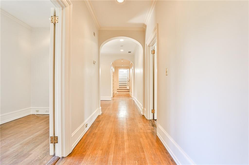 15 Cherokee Road NW
