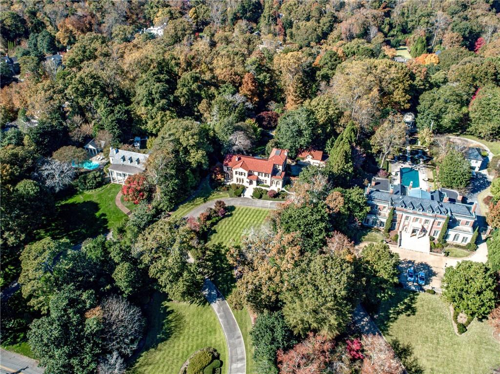 15 Cherokee Road NW