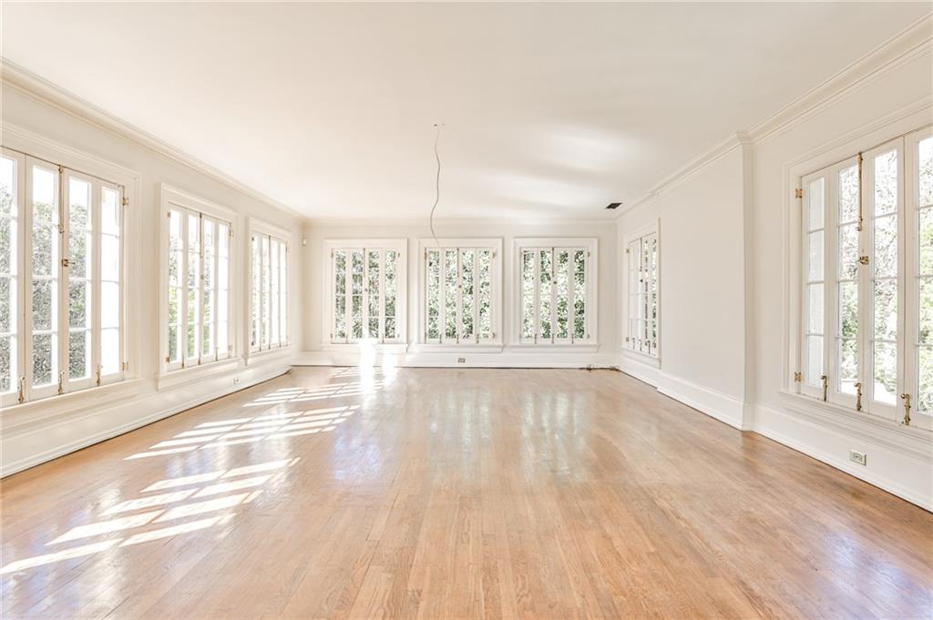 15 Cherokee Road NW