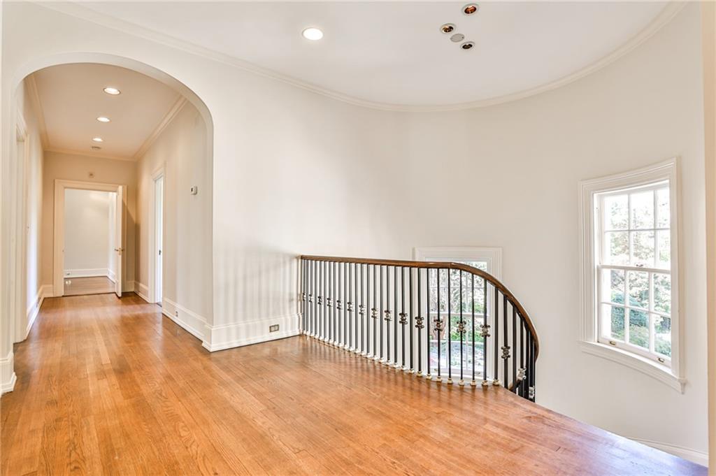15 Cherokee Road NW