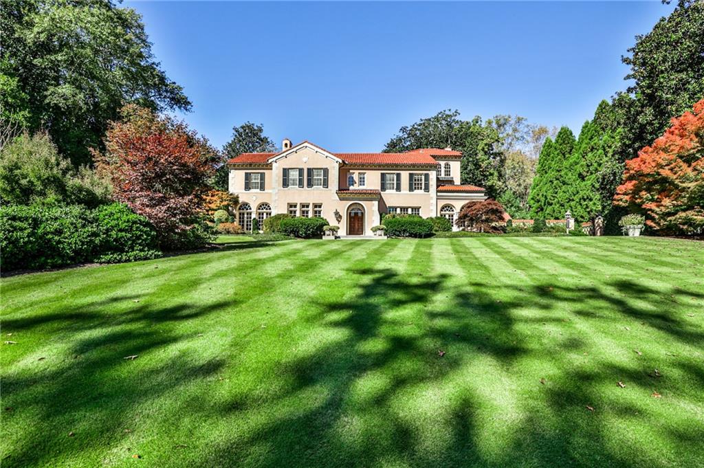 15 Cherokee Road NW