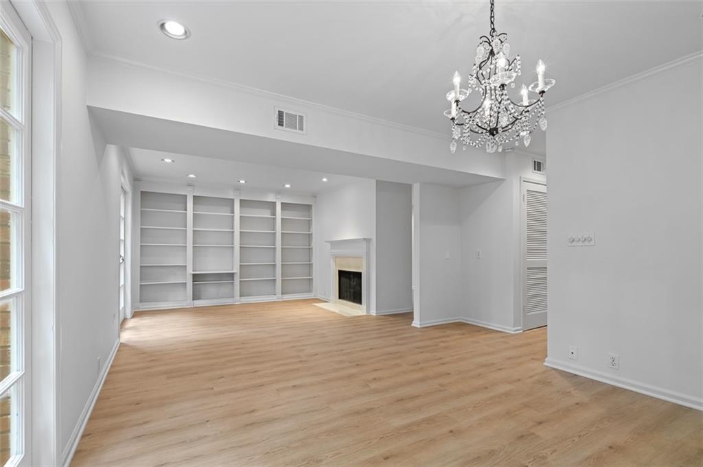 70 Old Ivy Road NE Unit 29