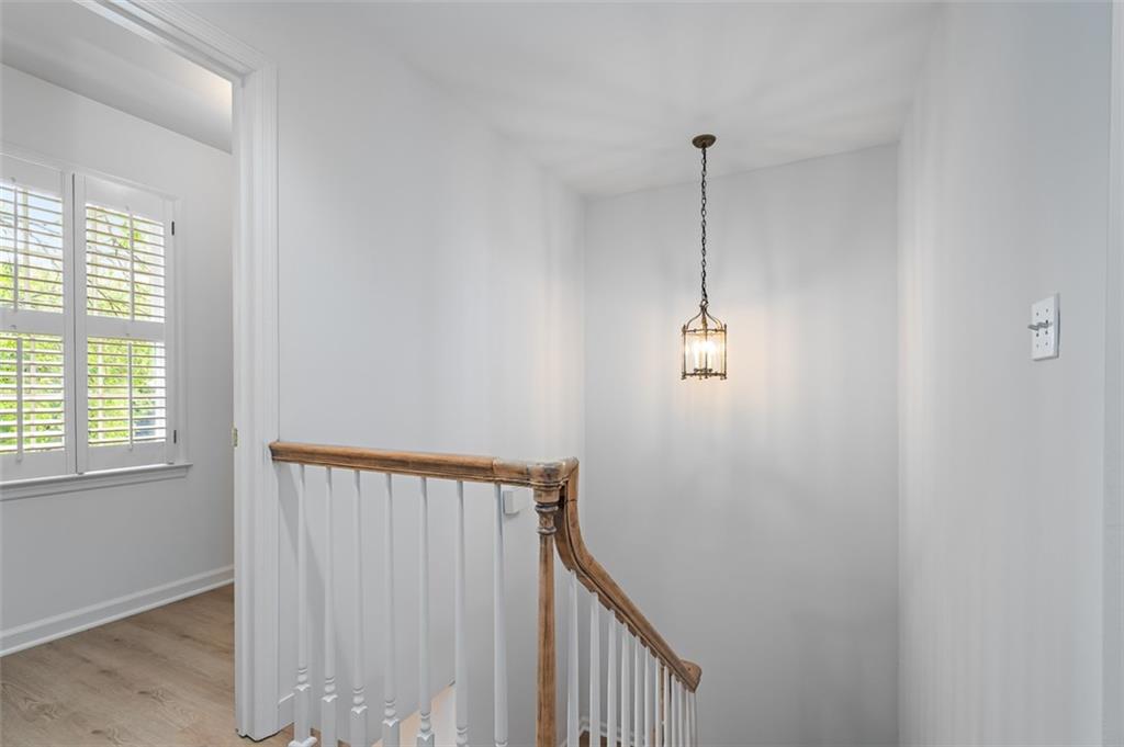 70 Old Ivy Road NE Unit 29