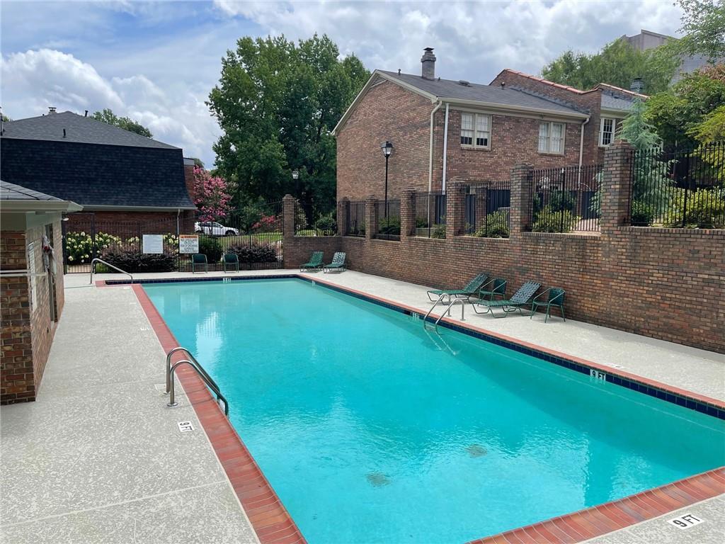 70 Old Ivy Road NE Unit 29