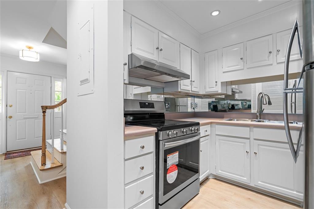 70 Old Ivy Road NE Unit 29
