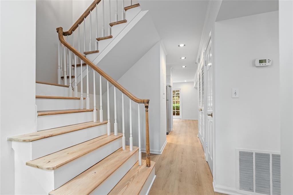 70 Old Ivy Road NE Unit 29