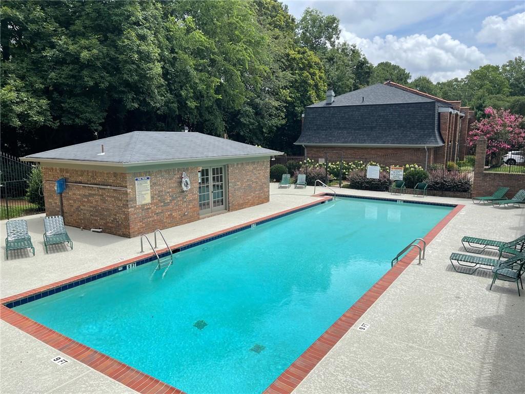 70 Old Ivy Road NE Unit 29