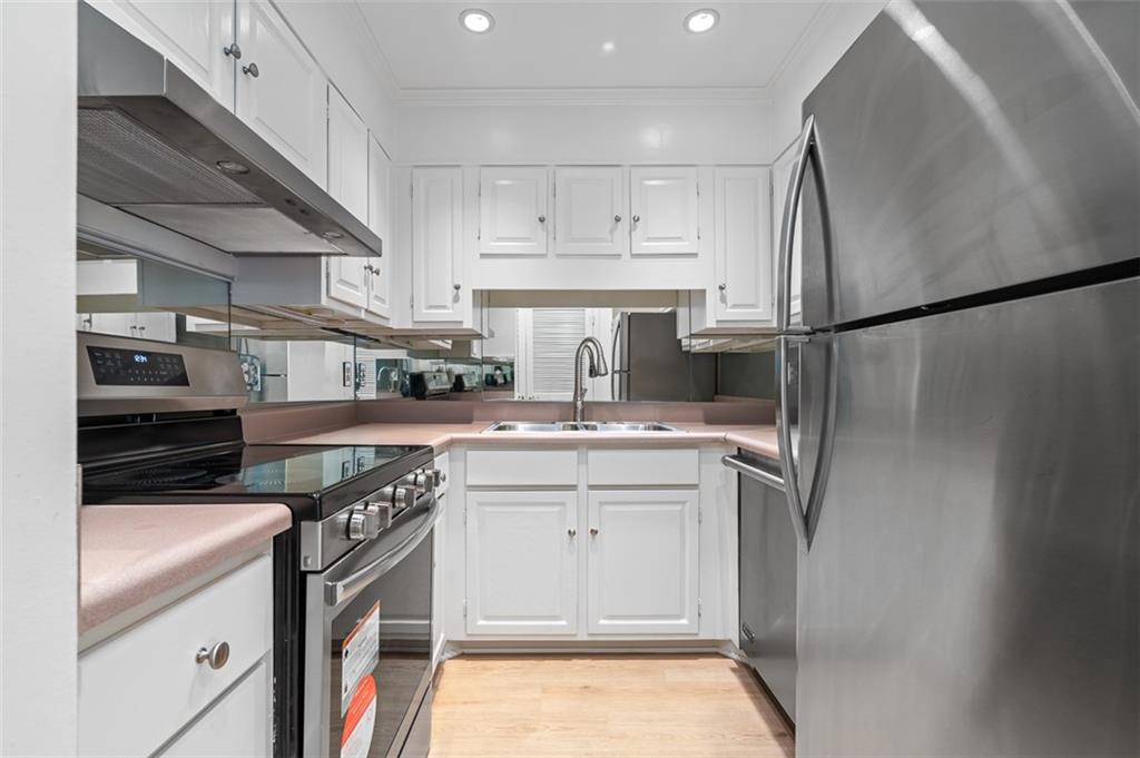 70 Old Ivy Road NE Unit 29