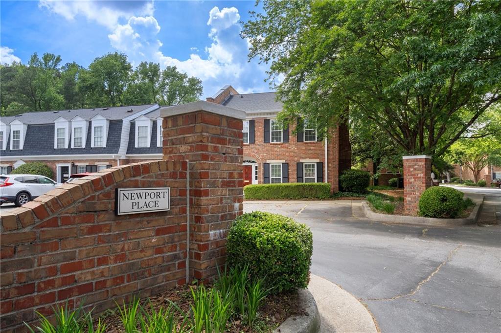5 Newport Place NW