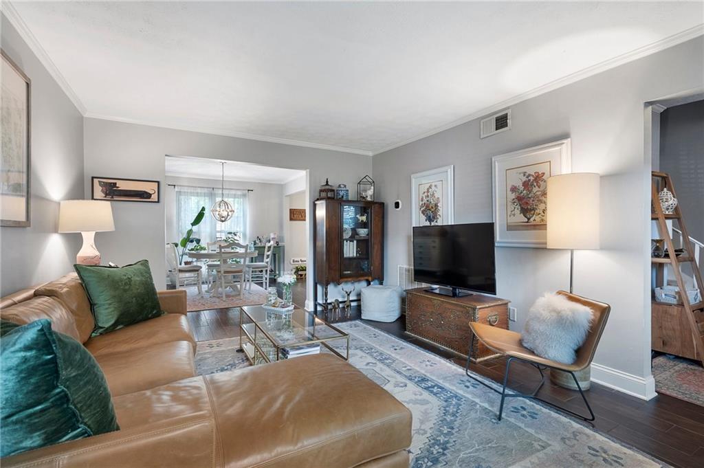 5 Newport Place NW