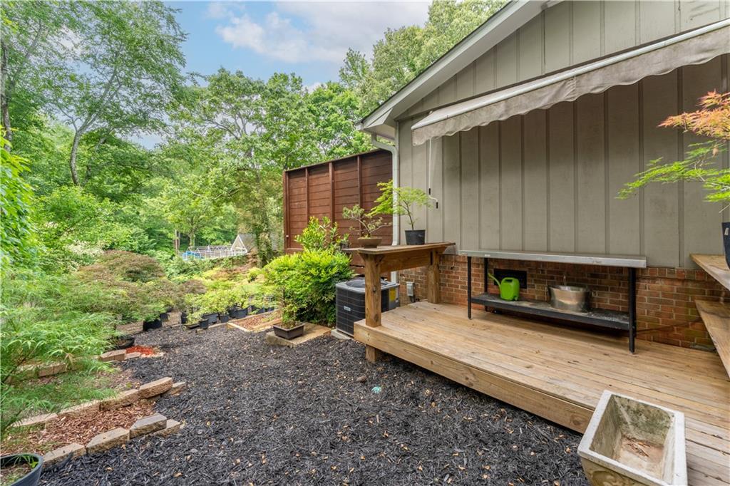 287 W Wind Drive