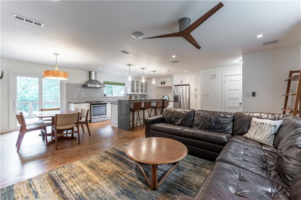 287 W Wind Drive