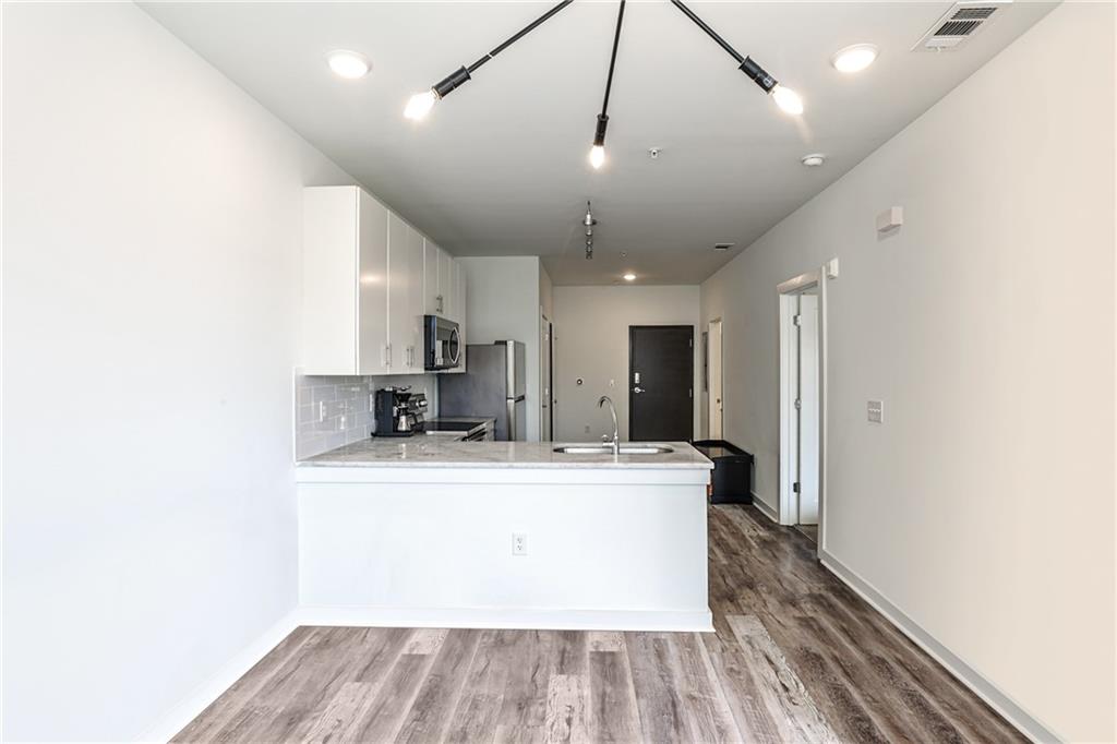 525 Parkway Drive Unit 218