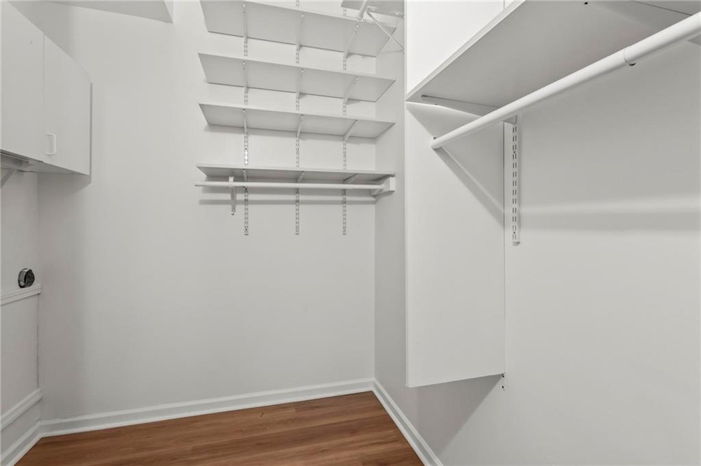 1421 Peachtree Street NE Unit 211