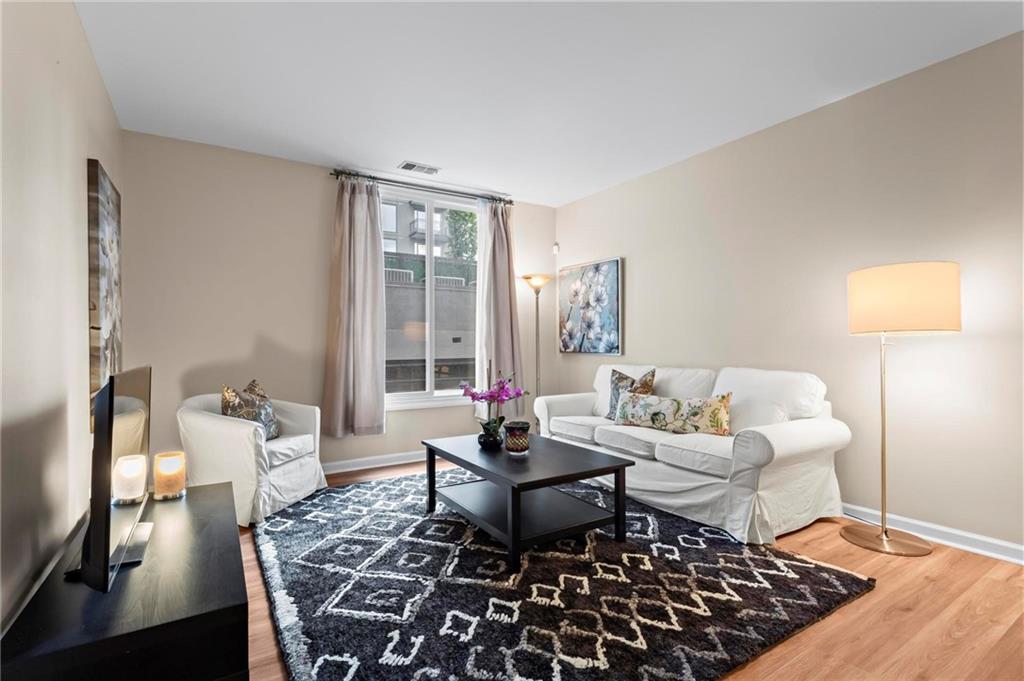 1421 Peachtree Street NE Unit 211